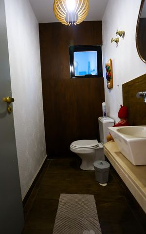 Casa de condomínio à venda com 293m², 3 quartos e 5 vagas Casa de condomínio à venda com 293m², 3 quartos e 5 vagasLavabo