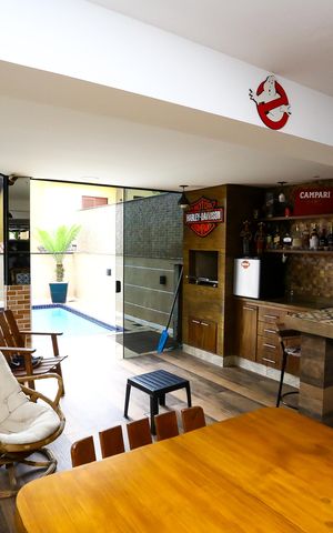 Casa de condomínio à venda com 293m², 3 quartos e 5 vagas Casa de condomínio à venda com 293m², 3 quartos e 5 vagasEspaço Gourmet