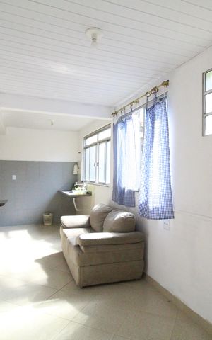 Casa para alugar com 80m², 2 quartos e sem vagaSala