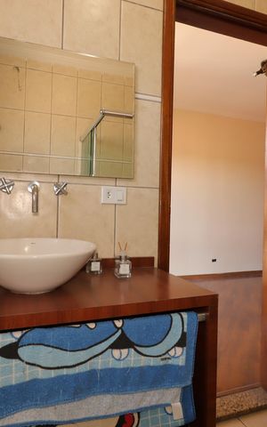 Casa à venda com 147m², 3 quartos e 2 vagasBanheiro da Suíte