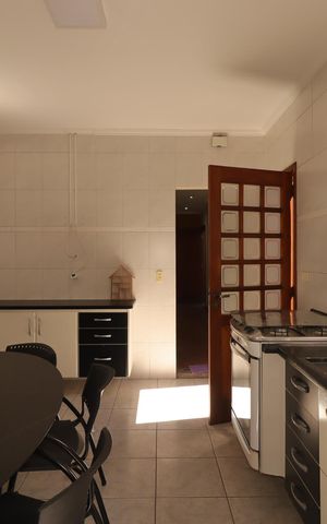Casa à venda com 147m², 3 quartos e 2 vagasCozinha