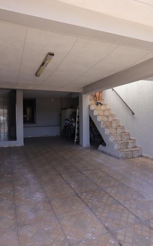 Casa à venda com 147m², 3 quartos e 2 vagasBanheiro de Serviço