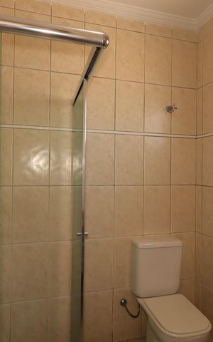 Casa à venda com 147m², 3 quartos e 2 vagasBanheiro da Suíte
