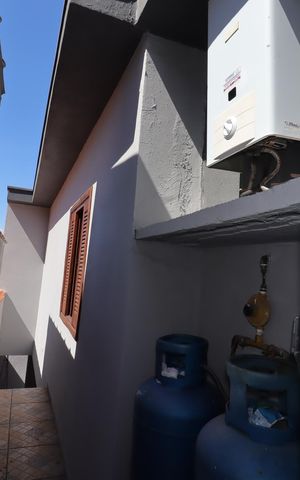 Casa à venda com 147m², 3 quartos e 2 vagasCorredor