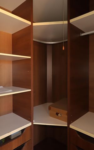 Casa à venda com 147m², 3 quartos e 2 vagasSuíte - Closet