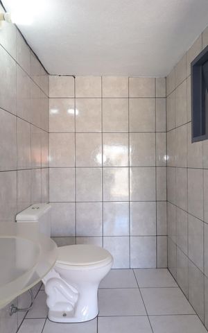 Casa à venda com 147m², 3 quartos e 2 vagasBanheiro de Serviço