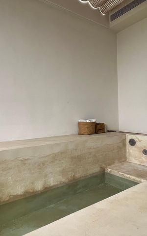 Apartamento à venda com 66m², 1 quarto e 2 vagasVaranda da sala/Piscina