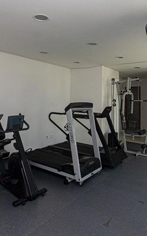 Apartamento à venda com 123m², 2 quartos e 3 vagas Apartamento à venda com 123m², 2 quartos e 3 vagasÁrea comum