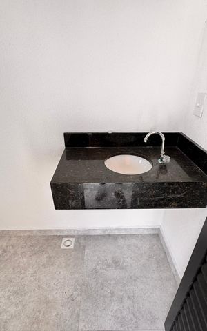 Casa à venda com 206m², 3 quartos e 2 vagas Casa à venda com 206m², 3 quartos e 2 vagasLavabo 2