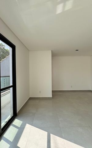 Casa à venda com 206m², 3 quartos e 2 vagas Casa à venda com 206m², 3 quartos e 2 vagasSala