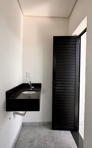 Casa à venda com 206m², 3 quartos e 2 vagas Casa à venda com 206m², 3 quartos e 2 vagasBanheiro 2