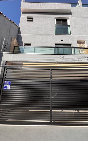 Casa à venda com 206m², 3 quartos e 2 vagas Casa à venda com 206m², 3 quartos e 2 vagasFachada + plaquinha