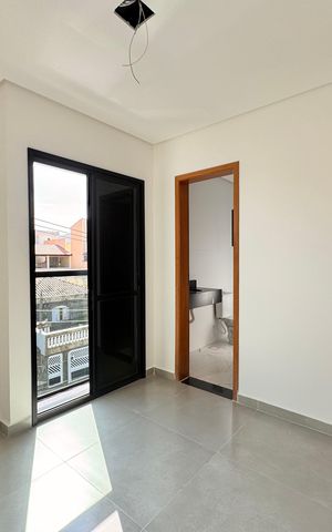 Casa à venda com 206m², 3 quartos e 2 vagas Casa à venda com 206m², 3 quartos e 2 vagasSuite
