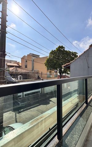 Casa à venda com 206m², 3 quartos e 2 vagas Casa à venda com 206m², 3 quartos e 2 vagasSacada