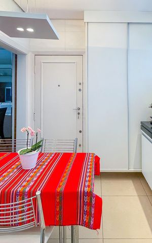 Apartamento à venda com 143m², 3 quartos e 1 vaga Apartamento à venda com 143m², 3 quartos e 1 vagaCozinha