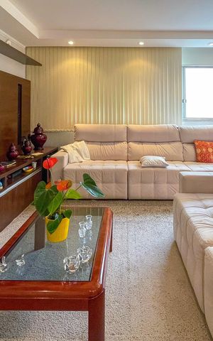 Apartamento à venda com 143m², 3 quartos e 1 vaga Apartamento à venda com 143m², 3 quartos e 1 vagaSala
