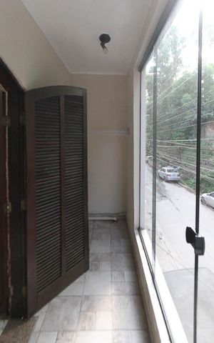 Casa à venda com 150m², 3 quartos e 1 vaga Casa à venda com 150m², 3 quartos e 1 vagavaranda do Quarto