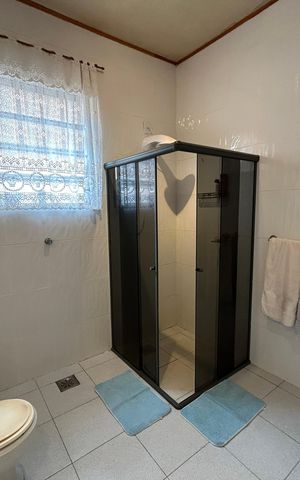 Casa à venda com 480m², 4 quartos e 4 vagasBanheiro 1