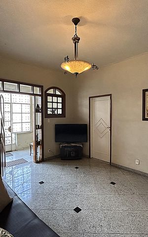 Casa à venda com 480m², 4 quartos e 4 vagasSala