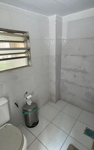 Casa à venda com 480m², 4 quartos e 4 vagasBanheiro 2