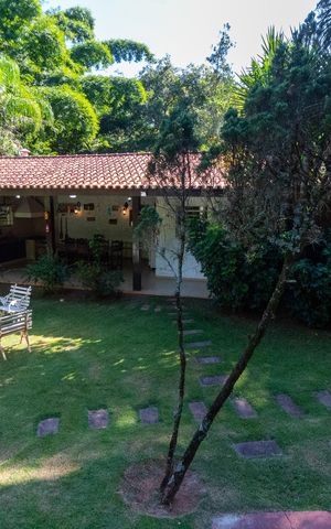 Casa à venda com 5000m², 4 quartos e 10 vagas Casa à venda com 5000m², 4 quartos e 10 vagasÁrea comum