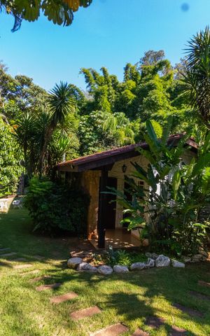 Casa à venda com 5000m², 4 quartos e 10 vagas Casa à venda com 5000m², 4 quartos e 10 vagasÁrea comum
