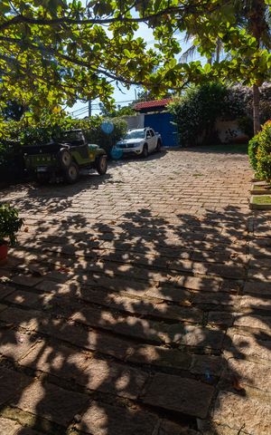 Casa à venda com 5000m², 4 quartos e 10 vagas Casa à venda com 5000m², 4 quartos e 10 vagasÁrea comum