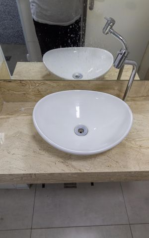 Casa à venda com 5000m², 4 quartos e 10 vagas Casa à venda com 5000m², 4 quartos e 10 vagasBanheiro 2