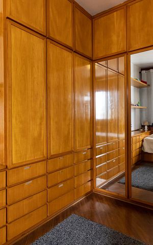 Apartamento à venda com 354m², 4 quartos e 4 vagas Apartamento à venda com 354m², 4 quartos e 4 vagasSuíte 3