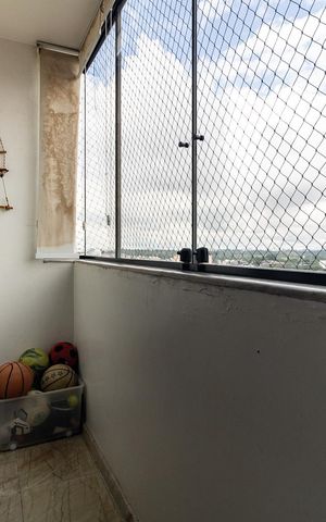 Apartamento à venda com 354m², 4 quartos e 4 vagas Apartamento à venda com 354m², 4 quartos e 4 vagasVaranda da Sala de Tv