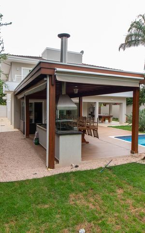 Casa de condomínio para alugar com 350m², 4 quartos e 2 vagas Casa de condomínio para alugar com 350m², 4 quartos e 2 vagasÁrea Externa