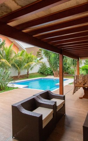 Casa de condomínio para alugar com 350m², 4 quartos e 2 vagas Casa de condomínio para alugar com 350m², 4 quartos e 2 vagasÁrea Externa