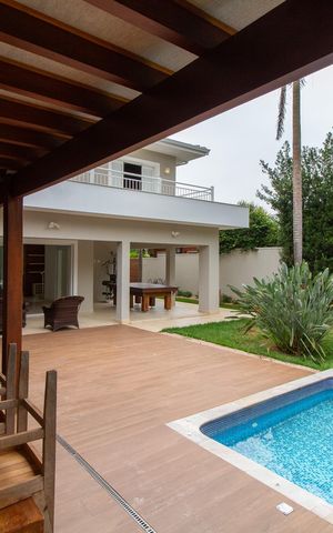 Casa de condomínio para alugar com 350m², 4 quartos e 2 vagas Casa de condomínio para alugar com 350m², 4 quartos e 2 vagasÁrea Externa