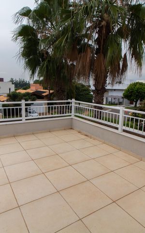 Casa de condomínio para alugar com 350m², 4 quartos e 2 vagas Casa de condomínio para alugar com 350m², 4 quartos e 2 vagasSacada da Suíte 1