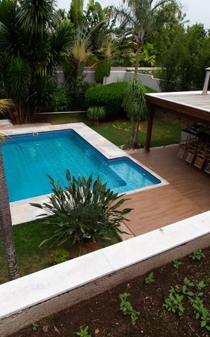 Casa de condomínio para alugar com 350m², 4 quartos e 2 vagas Casa de condomínio para alugar com 350m², 4 quartos e 2 vagasSacada do Quarto