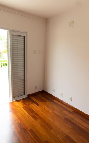 Casa de condomínio para alugar com 350m², 4 quartos e 2 vagas Casa de condomínio para alugar com 350m², 4 quartos e 2 vagasQuarto