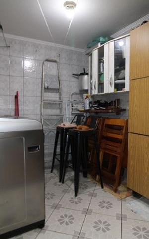 Casa à venda com 165m², 3 quartos e 1 vagaÁrea de Serviço
