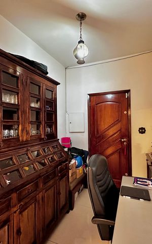 Casa à venda com 247m², 3 quartos e 2 vagas Casa à venda com 247m², 3 quartos e 2 vagasSala