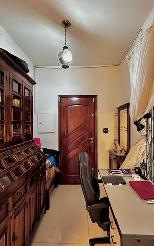 Casa à venda com 247m², 3 quartos e 2 vagas Casa à venda com 247m², 3 quartos e 2 vagasSala