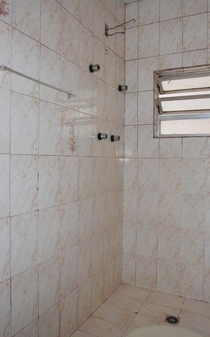 Casa à venda com 140m², 3 quartos e 4 vagasBanheiro da Suíte