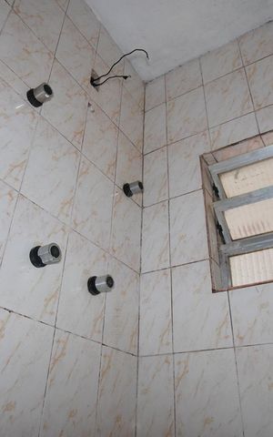 Casa à venda com 140m², 3 quartos e 4 vagasBanheiro Corredor