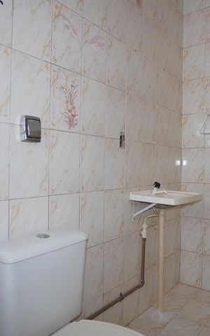 Casa à venda com 140m², 3 quartos e 4 vagasBanheiro Corredor