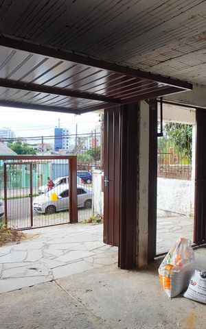 Casa à venda com 140m², 3 quartos e 4 vagasGaragem