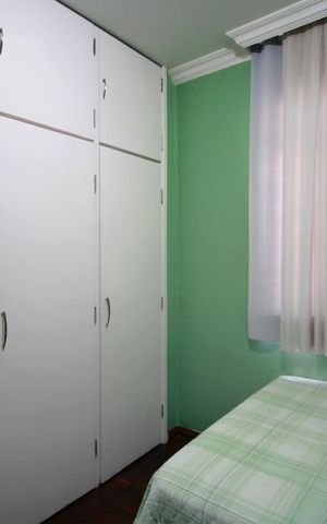 Apartamento à venda com 130m², 4 quartos e 2 vagasQuarto 