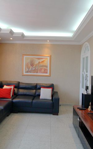 Apartamento à venda com 130m², 4 quartos e 2 vagasSala
