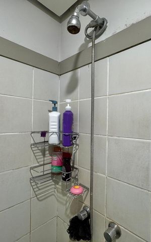 Casa de condomínio para alugar com 140m², 3 quartos e 1 vaga Casa de condomínio para alugar com 140m², 3 quartos e 1 vagaSuíte - Banheiro