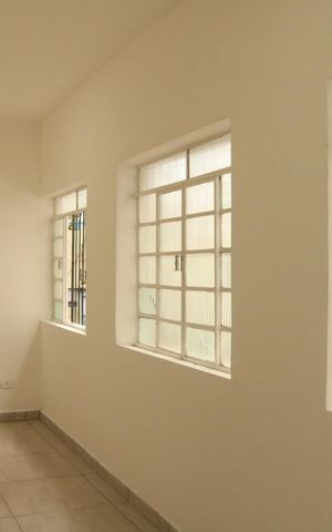 Casa à venda com 500m², 2 quartos e 3 vagasCorredor