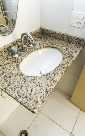 Studio à venda com 28m², 1 quarto e sem vaga Studio à venda com 28m², 1 quarto e sem vagaBanheiro