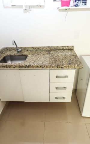Studio à venda com 28m², 1 quarto e sem vaga Studio à venda com 28m², 1 quarto e sem vaga Sala/Quarto e Cozinha