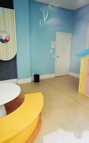 Studio à venda com 28m², 1 quarto e sem vaga Studio à venda com 28m², 1 quarto e sem vagaBrinquedoteca